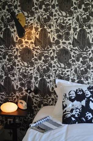 Imagen de la habitación del Hotel Les Pilotes. Foto 14