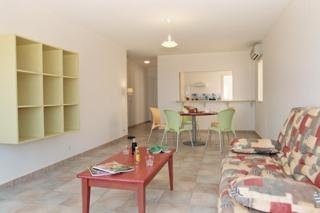 Imagen de la habitación del Hotel Les Pins Standing Residence. Foto 3