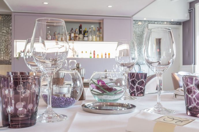 Imagen del bar/restaurante del Hotel Les Platanes. Foto 2