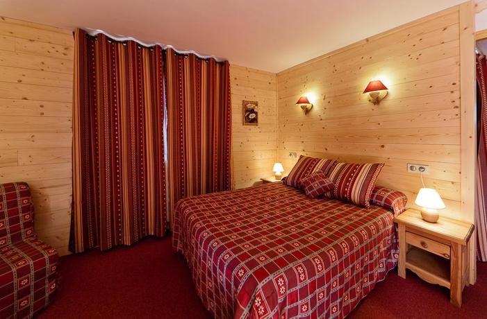 Imagen de la habitación del Hotel Les Playes. Foto 5