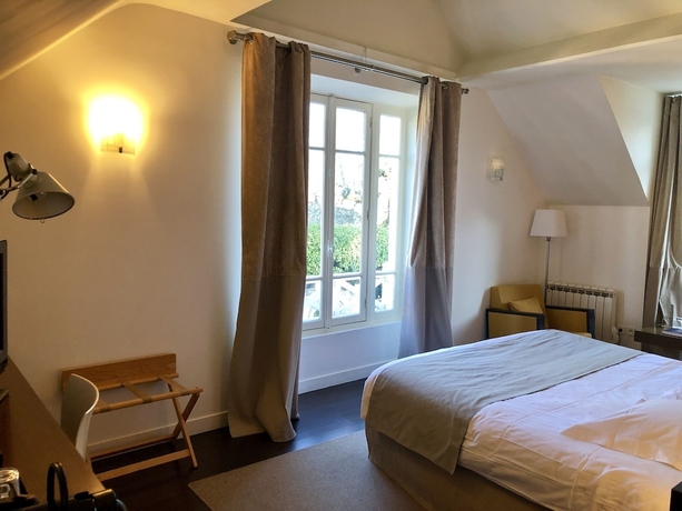 Imagen de la habitación del Hotel Les Pl&eacute;iades - Spa - Restaurant. Foto 6