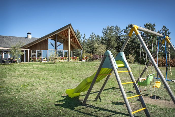 Imagen de los exteriores del Hotel Les Portes d\'Apcher. Foto 17