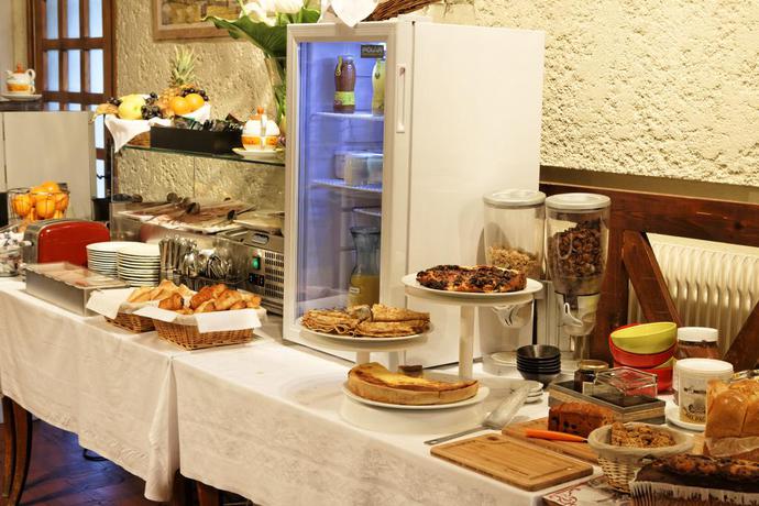 Imagen general del Hotel Les Pyrénées. Foto 8