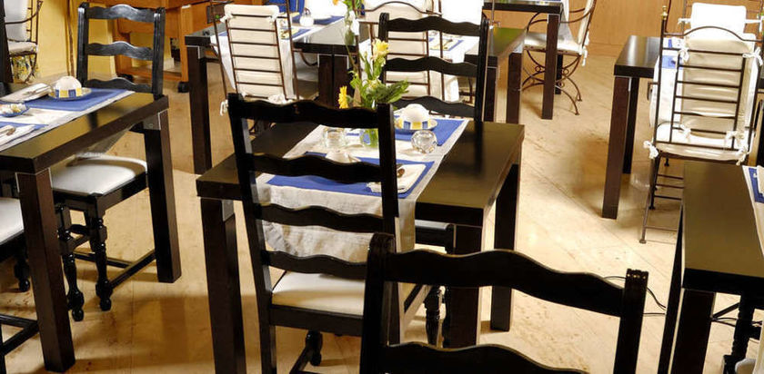 Imagen de los interiores del Hotel Les Reflets Jaunes. Foto 12