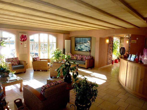 Imagen de los interiores del Hotel Les Remparts, Salers. Foto 7