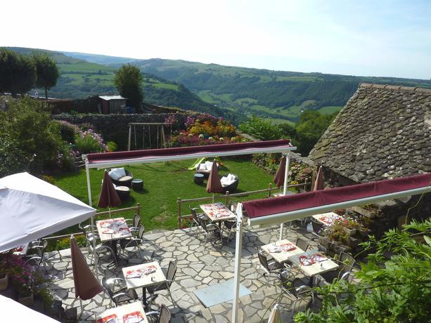 Imagen de los exteriores del Hotel Les Remparts, Salers. Foto 5