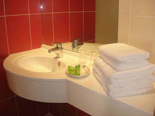 Imagen de la habitación del Hotel Les Restanques De Moustiers. Foto 14