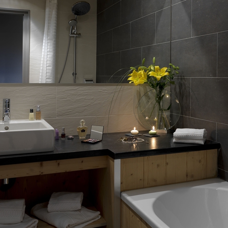 Imagen de la habitación del Hotel Les Rhodos. Foto 7