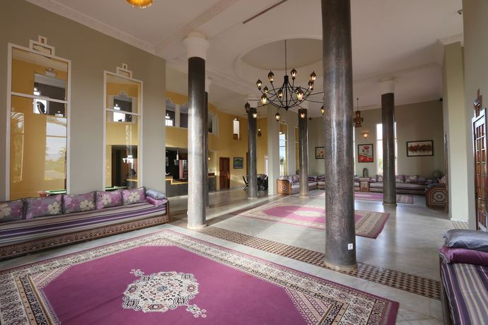 Imagen de la piscina del Hotel Les Riads de Jouvence. Foto 19