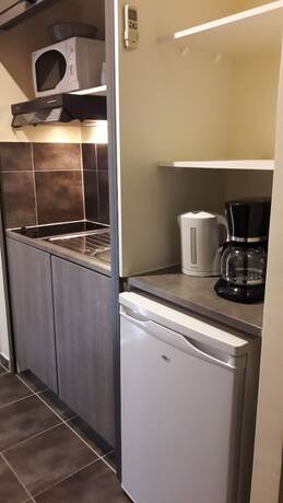 Imagen de la habitación del Hotel Les Rocailles. Foto 18