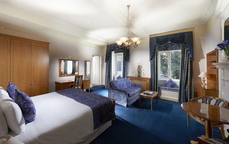 Imagen de la habitación del Hotel Les Rocquettes. Foto 10