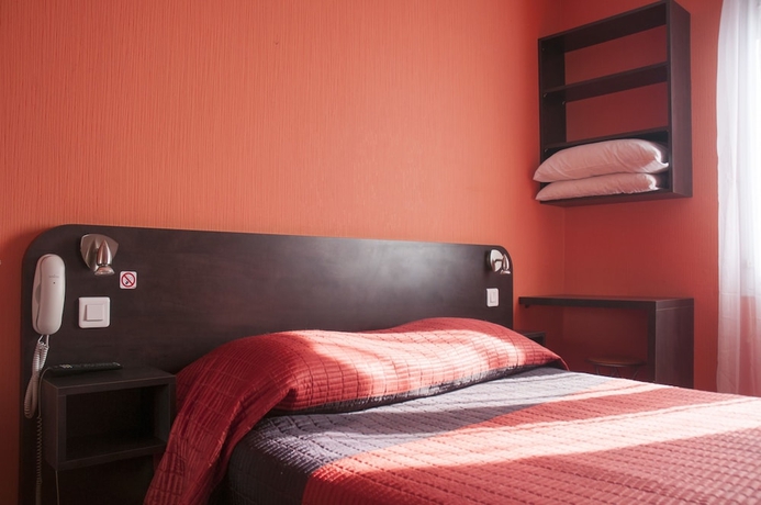 Imagen de la habitación del Hotel Les Rosiers. Foto 5