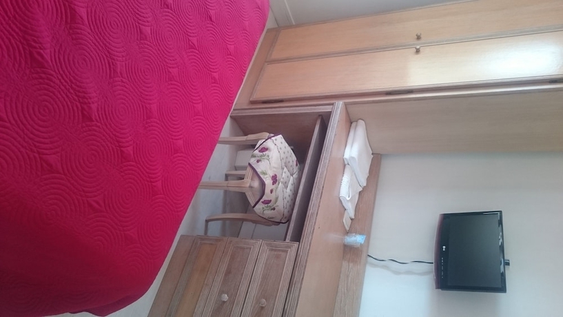 Imagen de la habitación del Hotel Les Rosiers. Foto 7