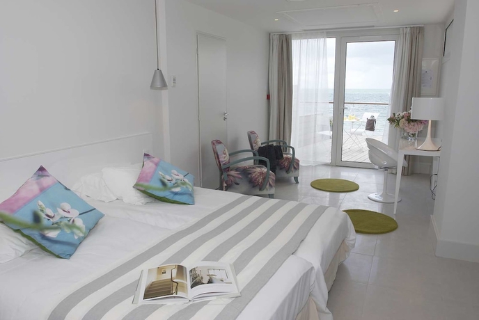 Imagen de la habitación del Hotel Les Sables Blancs. Foto 4