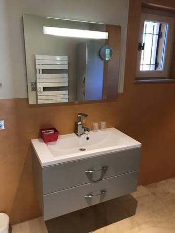 Imagen de la habitación del Hotel Les Sables D'ocre. Foto 8