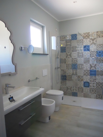 Imagen de la habitación del Hotel Les Sables Noirs and Spa. Foto 7
