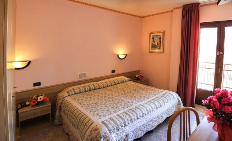 Imagen de la habitación del Hotel Les Saisons, Saint Vincent. Foto 12