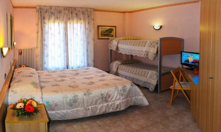 Imagen de la habitación del Hotel Les Saisons, Saint Vincent. Foto 14