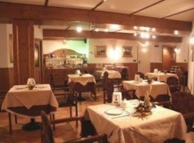 Imagen del bar/restaurante del Hotel Les Saisons, Saint Vincent. Foto 2