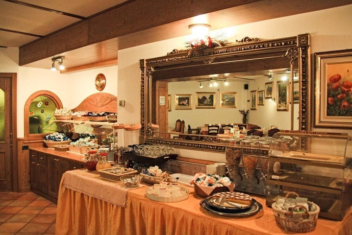 Imagen del bar/restaurante del Hotel Les Saisons, Saint Vincent. Foto 4