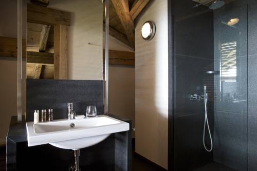 Imagen de la habitación del Hotel Les Servages D'armelle. Foto 2