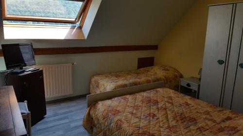 Imagen de la habitación del Hotel Les Sirenes. Foto 7