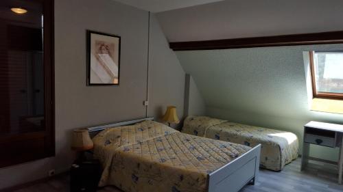 Imagen de la habitación del Hotel Les Sirenes. Foto 10