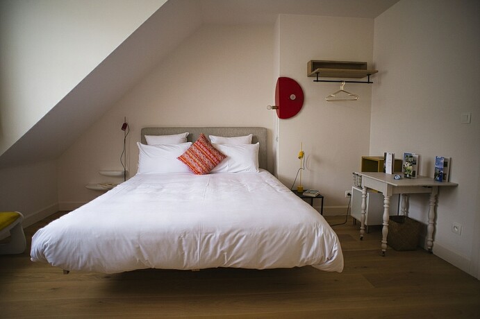 Imagen de la habitación del Hotel Les Sorbiers. Foto 19