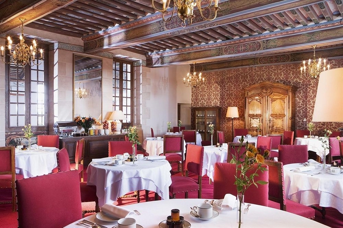 Imagen del bar/restaurante del Hotel Les Sources de Vougeot. Foto 1