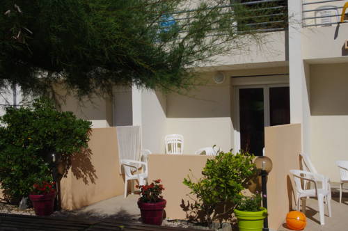 Imagen de la habitación del Hotel Les Stoechades. Foto 5