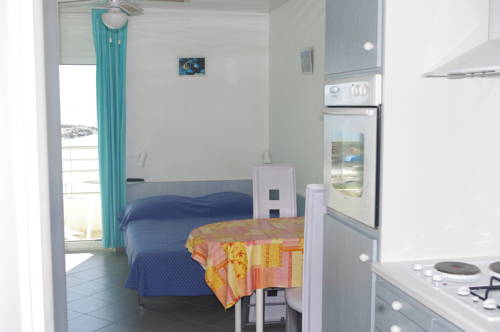 Imagen de la habitación del Hotel Les Stoechades. Foto 11