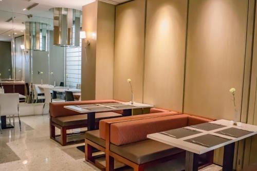 Imagen de la habitación del Hotel Les Suites Grandee Taipei. Foto 10