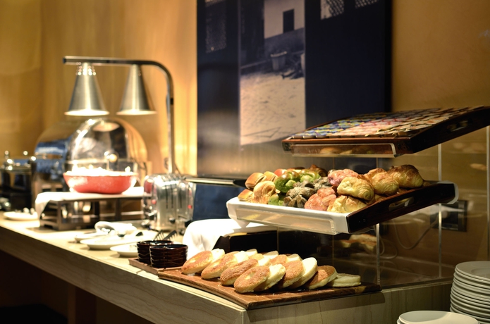 Imagen del bar/restaurante del Hotel Les Suites Taipei Ching Cheng. Foto 5