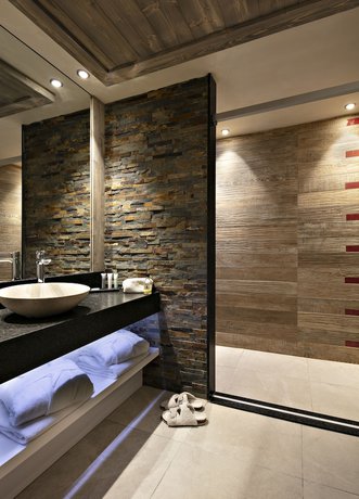 Imagen de la habitación del Hotel Les Suites d'Alexane. Foto 5