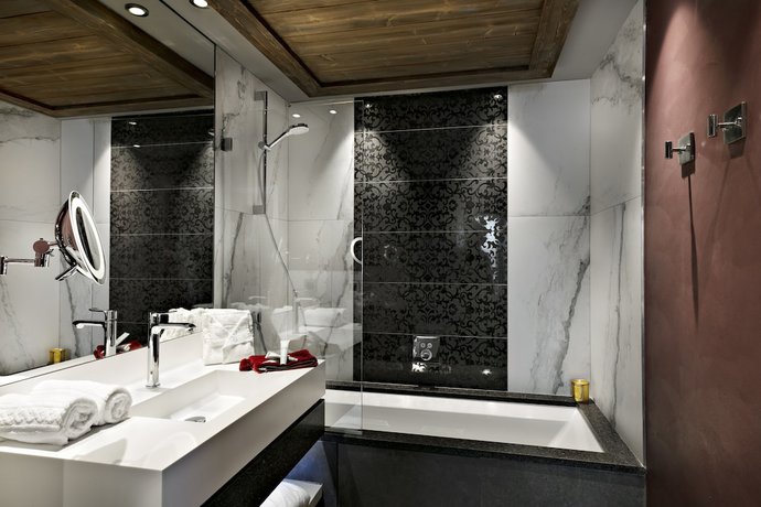 Imagen de la habitación del Hotel Les Suites d'Alexane. Foto 8