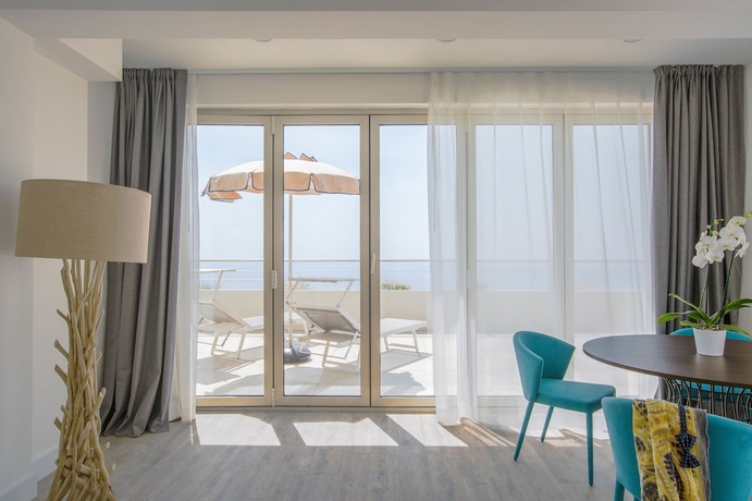 Imagen de la habitación del Hotel Les Terrasses D'eze. Foto 2