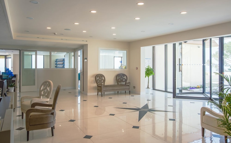 Imagen de los interiores del Hotel Les Terrasses D'eze. Foto 17