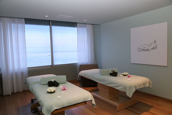 Imagen de la piscina del Hotel Les Terrasses Du Bailli. Foto 15