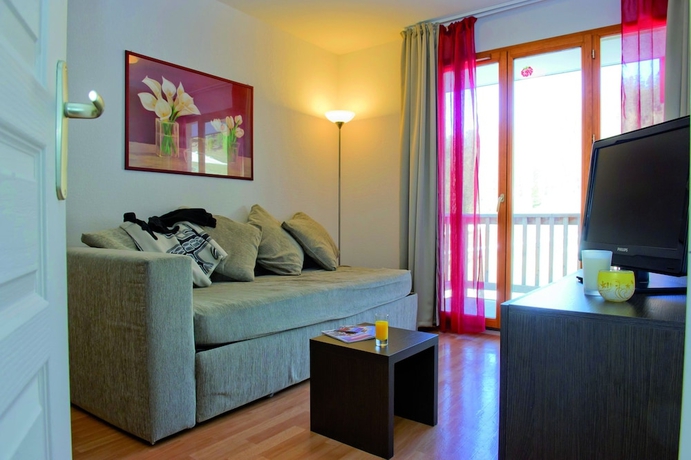 Imagen de la habitación del Hotel Les Terrasses Du Soleil D'or. Foto 6