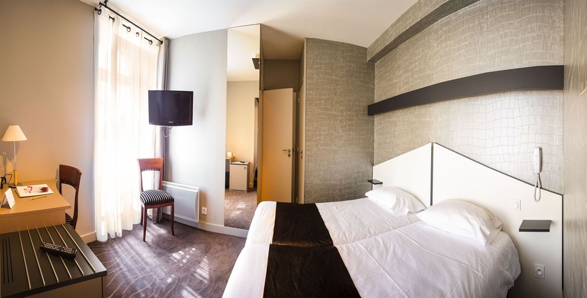 Imagen de la habitación del Hotel Les Terrasses Poulard. Foto 4