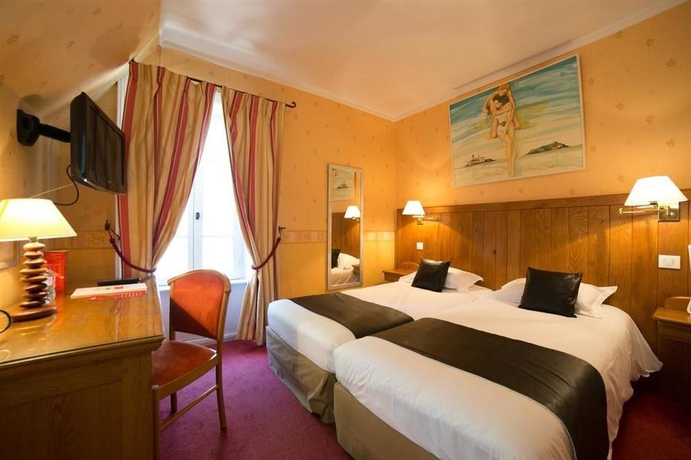 Imagen de la habitación del Hotel Les Terrasses Poulard. Foto 5