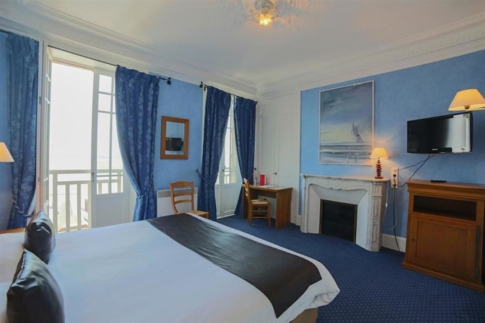 Imagen de la habitación del Hotel Les Terrasses Poulard. Foto 13