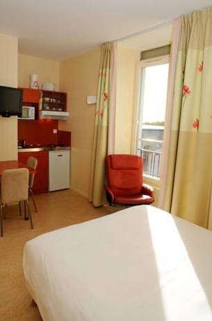 Imagen de la habitación del Hotel Les Thermes - Cerise Hotels & R&eacute;sidences. Foto 6