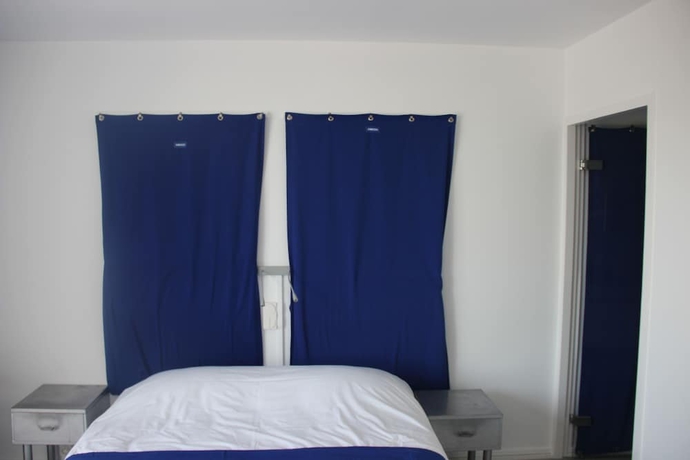 Imagen de la habitación del Hotel Les Thermes. Foto 2