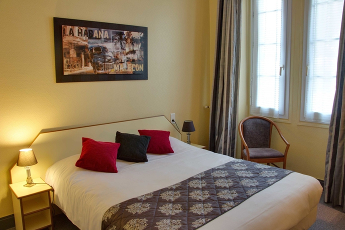 Imagen de la habitación del Hotel Les Tilleuls, Bourges. Foto 7