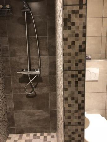 Imagen de la habitación del Hotel Les Tilleuls. Foto 7