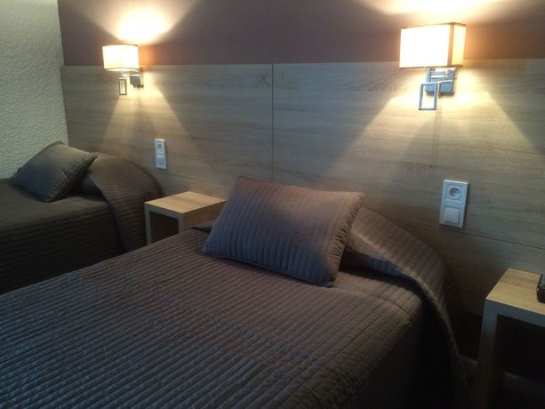 Imagen del bar/restaurante del Hotel Les Tourrades. Foto 3