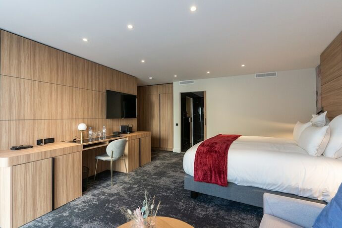 Imagen de la habitación del Hotel Les Tr&eacute;sori&egrave;res. Foto 17