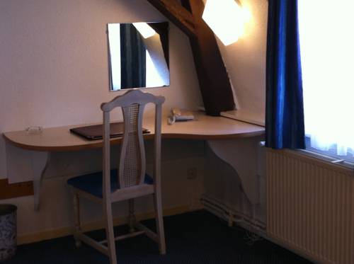 Imagen de la habitación del Hotel Les Trois Luppars. Foto 5