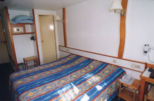 Imagen de la habitación del Hotel Les Trois Luppars. Foto 12